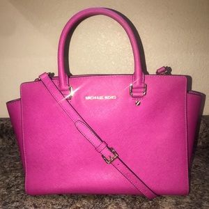 Michael Kors purse